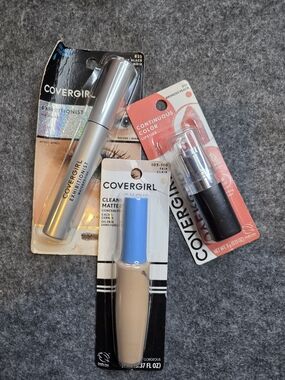 COVERGIRL Trio: Beige Concealer, Black Mascara & Pink Lipstick B2
